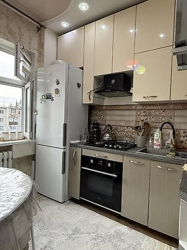 Недвижимость: 3 комнаты, 68 м², 105 серия, 11 мкр 105 серия, 4 этаж, Евроремонт — 1