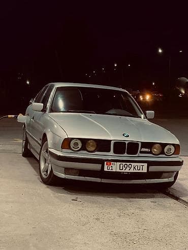 BMW 5 series: 1993 г., Механика, Бензин, Седан