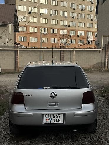 new beetle: Volkswagen Golf: 2003 г., 2 л, Автомат, Бензин — 3
