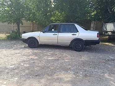 Volkswagen Jetta: 1986 г., 1.8 л, Механика, Седан — 1