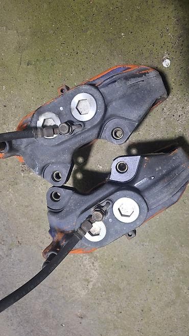 тормозная жидкость: Комплект суппортов Lexus 2008 г., Б/у, Япония — 2