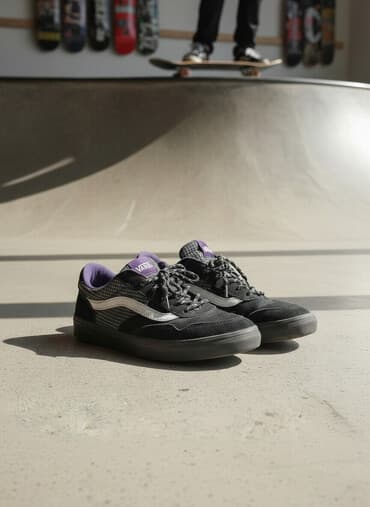 Мужские кроссовки, 41, Vans, Б/у, цвет - Черный, Самовывоз