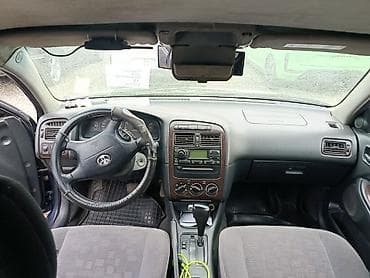 Продажа авто: Toyota Avensis: 2001 г., 1.8 л, Автомат, Бензин, Лифтбек — 4
