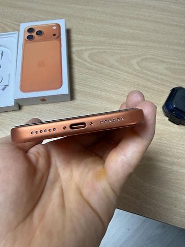 16e iphone: IPhone 17 Pro Max, 512 ГБ, Оранжевый, 100 % — 2