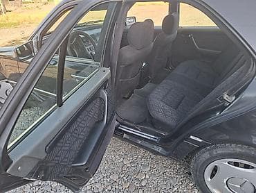 аудио касета: Mercedes-Benz C-Class: 1993 г., 1.8 л, Автомат, Бензин, Седан — 7