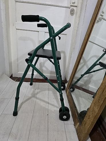 электронный коляска: Пожилые/реабилитационные ходунки с сиденьем и колесами - Тип — 2