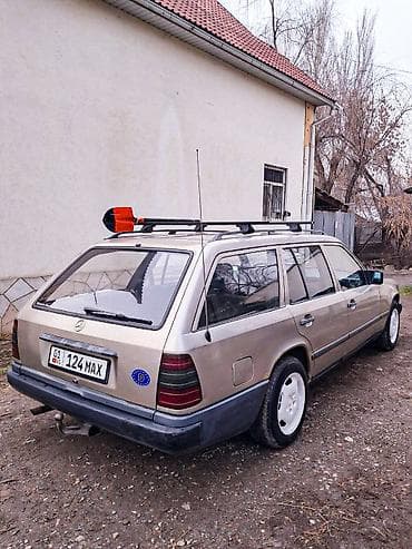 Mercedes-Benz W124: 1988 г., 2.3 л, Механика, Бензин, Универсал