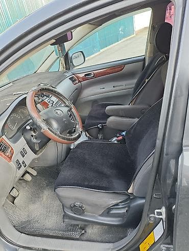 mini v: Toyota Avensis Verso: 2002 г., 2 л, Механика, Дизель, Минивэн — 5