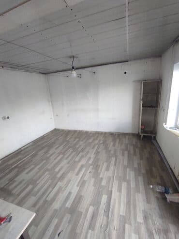 продаю дом красный строител: Дом, 100 м², 2 комнаты — 8