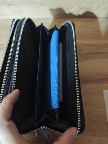 женский кошелек для документов: Портмоне клатч
Натуральная кожа — 6