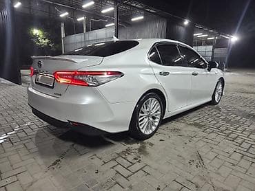 crown 2018: Toyota Camry: 2018 г., Гибрид, Седан — 3