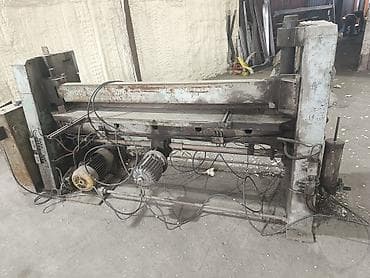 гидравлический листогиб: Листогибочный станок без ЧПУ, В наличии — 2