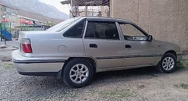 Daewoo Nexia: 2006 г., 1.6 л, Механика, Седан
