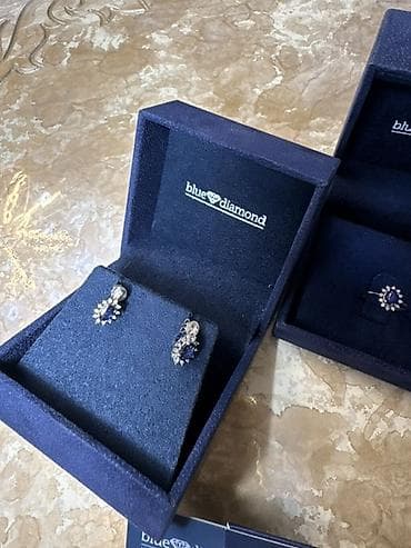 Ювелирный комплект Blue Diamond с сапфирами и бриллиантами - Состав
