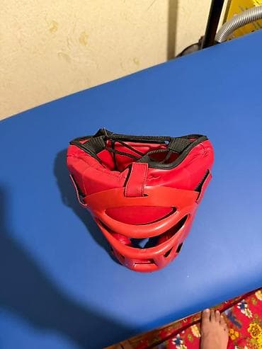 Электротранспорт: Защитный шлем для единоборств с решёткой (клеткой) для лица, красный — 5