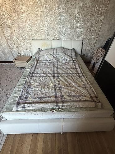 Продается Двуспальная кровать с подъемным механизмом и вместительным at lalafo.kg Продается Двуспальная кровать с подъемным механизмом и вместительным