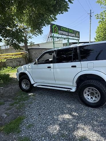 капо: Mitsubishi Pajero Sport: 1998 г., 2.5 л, Внедорожник — 4