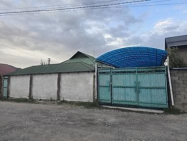 дома ноаопакровка: 80 м², 4 комнаты, Забор, огорожен — 1