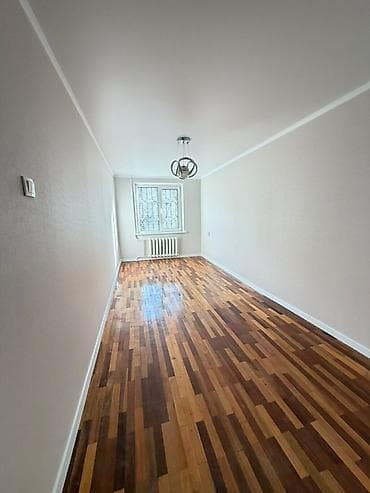 Продажа квартир: 5 и более комнат, 90 м², 1 этаж — 9