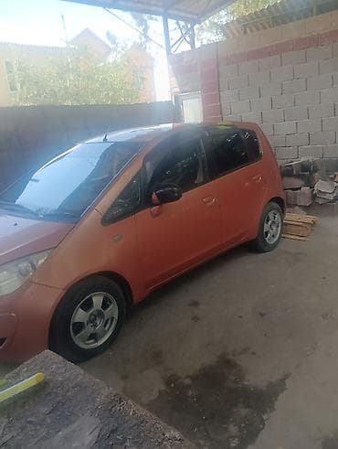 Mitsubishi Colt: 2005 г., 1.3 л, Вариатор, Бензин — 5