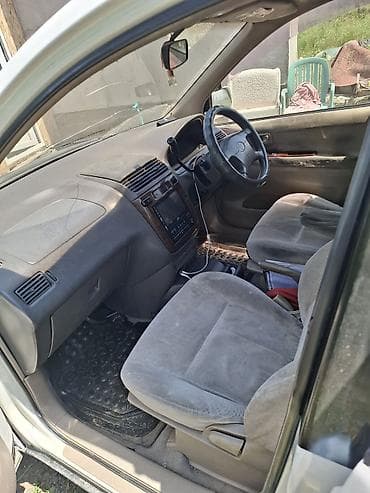 тайота в: Toyota Ipsum: 2001 г., 2 л, Автомат, Бензин, Минивэн — 4