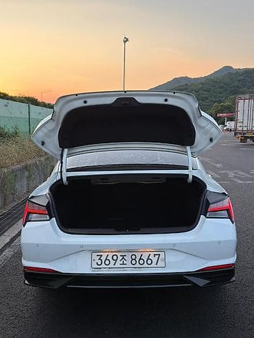 Hyundai Elantra: 2021 г., Седан — 6