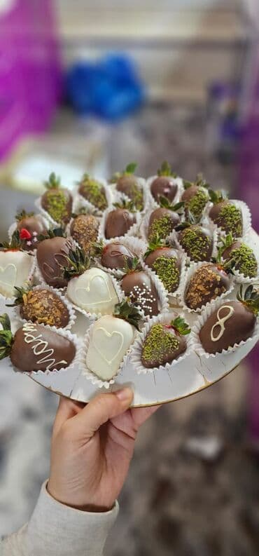 конфеты бишкек цены: Клубника в шоколаде по скидке на новый год 10 штук 1100 сом 12 штук — 10