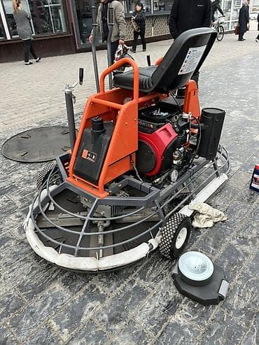 поручен: Двухроторная затирочная машина по бетону (ride-on power trowel) — 4