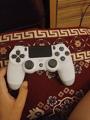 game console: Игровая приставка Sony PlayStation 4 Slim + два контроллера DualShock — 2