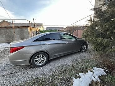 lada 2113: Hyundai Sonata: 2010 г., 2 л, Автомат, Бензин, Седан — 3