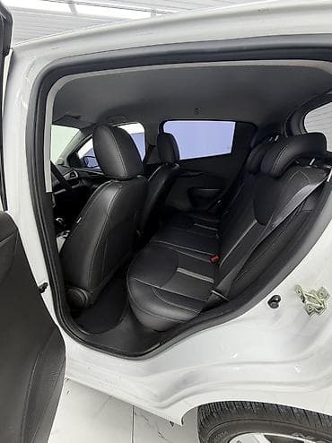 Продажа авто: Chevrolet Spark: 2019 г., 1 л, Автомат, Бензин, Хэтчбэк — 9