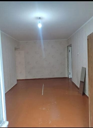 2 bedroom: 1 комната, 44 м², 11 мкр 104 серия, 2 этаж, Косметический ремонт — 5