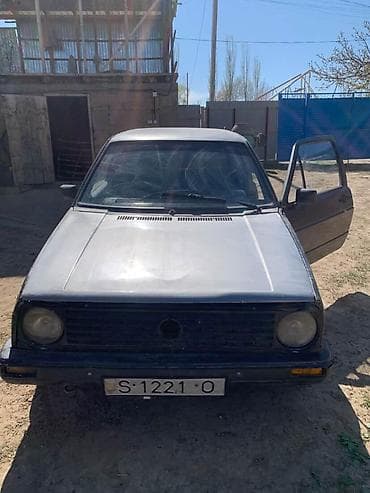 Volkswagen Golf: 1987 г., 1.8 л, Механика, Бензин, Хэтчбэк
