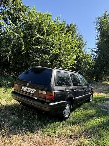 Транспорт: Volkswagen Passat Variant: 1992 г., 1.8 л, Механика, Бензин, Универсал — 2