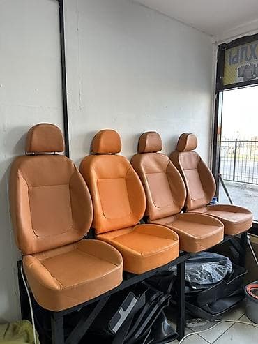 столы и стулья кафе: Стул для кафе, ресторанов, Б/у, Другой материал, цвет - Оранжевый — 4