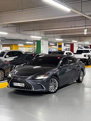leksus gs 300: Lexus ES: 2022 г., 2.5 л, Автомат, Гибрид, Седан — 8