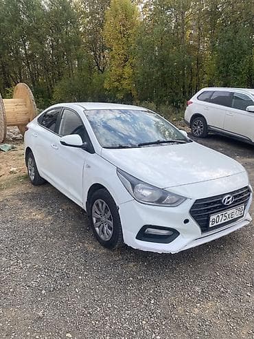 Hyundai Solaris: 2017 г., 1.4 л, Бензин, Седан — 3