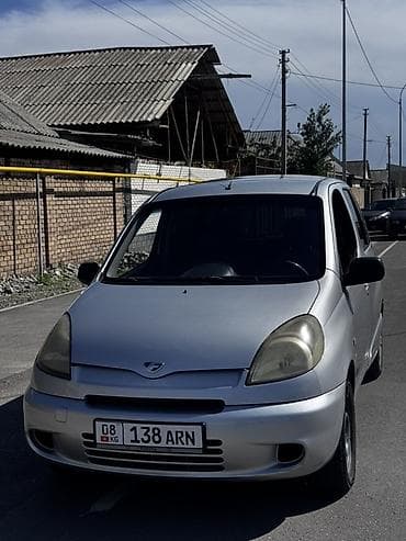 митсубиси спейс стар: Toyota Yaris Verso: 2000 г., 1.5 л, Механика, Бензин, Минивэн — 1