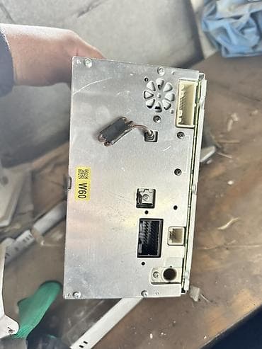 усилитель звука: Автомагнитола Clarion для Субару Форестер рабочий — 2