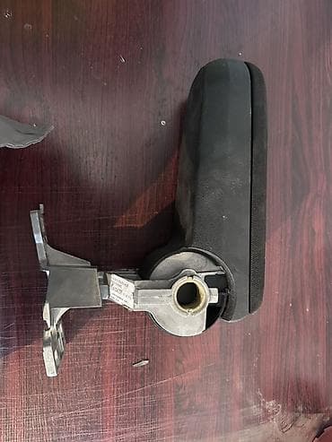 full construction: Подлокотник Volkswagen, цвет - Черный, Б/у — 5