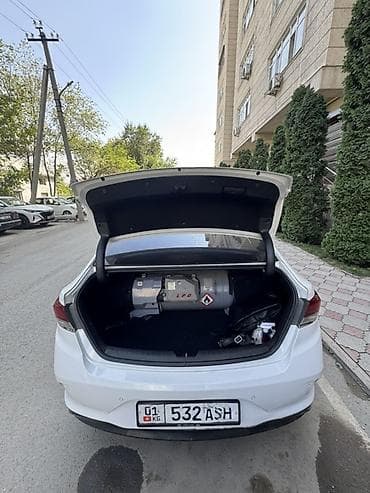 byd e2 2022: Hyundai Sonata: 2018 г., 2 л, Газ, Седан — 6