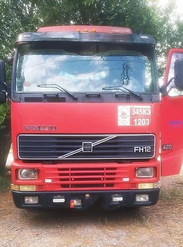 audi s line: Тягач, Volvo — 2