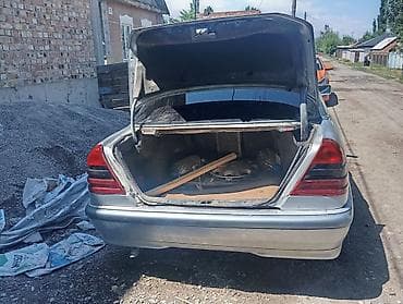Продажа авто: Mercedes-Benz C-Class: 1994 г., Седан — 9