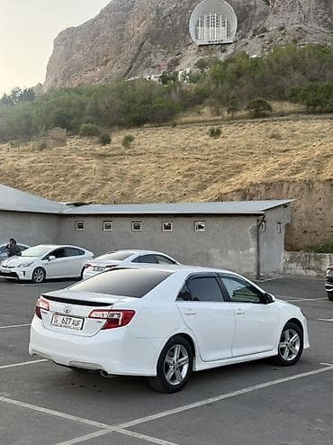 ml 163: Toyota Camry: 2013 г., 2.5 л, Автомат, Бензин, Седан — 4