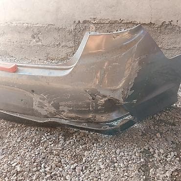 Автозапчасти: Задний бампер для легкового автомобиля. - Тип: пластиковый задний — 3
