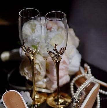 свадебные бокалы: Пара бокалов для шампанского с декоративными золотистыми ножками Mr — 1