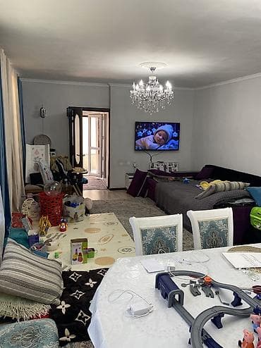 дом бишкек цена: 🔥🔥🔥 Срочно продается 3 комнатная полдома со всеми удобствами 📍Район — 7