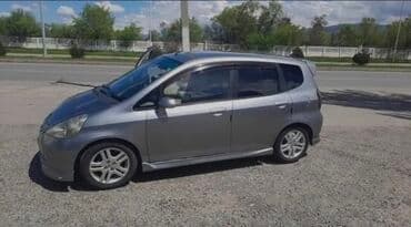 Ищу работу машина хонда фит