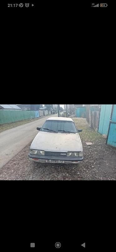 Mazda: Mazda 626: 1985 г., 1.6 л, Механика, Бензин, Хэтчбэк — 3