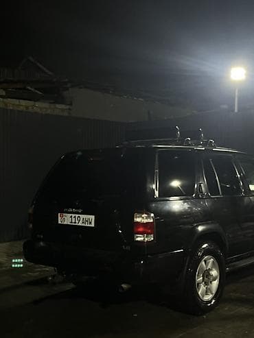 велокрепление: Nissan Pathfinder: 2001 г., 3.5 л, Автомат, Газ, Внедорожник — 4